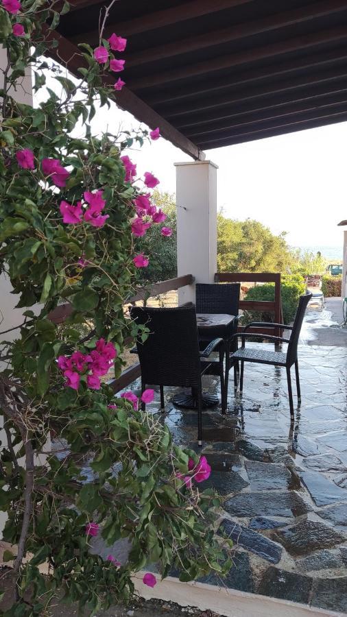 Tramonto Nel Delfini Apartment Kini Екстериор снимка