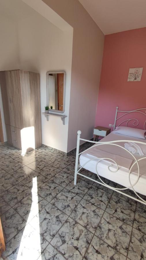 Tramonto Nel Delfini Apartment Kini Екстериор снимка