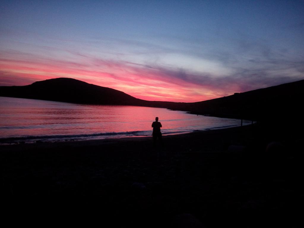 Tramonto Nel Delfini Apartment Kini Екстериор снимка