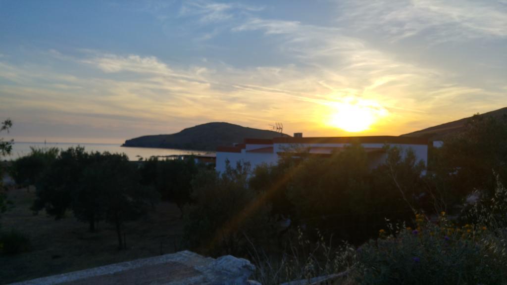 Tramonto Nel Delfini Apartment Kini Екстериор снимка