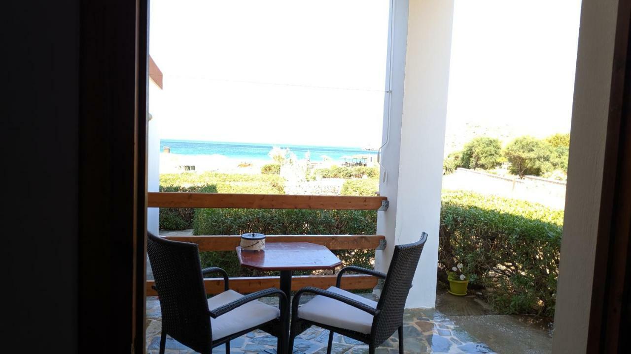 Tramonto Nel Delfini Apartment Kini Екстериор снимка